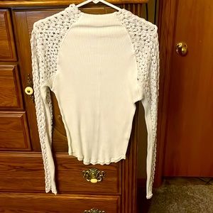 Cotton cream, ribbed sweater with fabric design, shoulder and sleeves